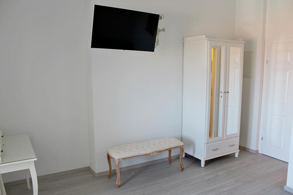 Apartments Adriona With Parking Makarska Bagian luar foto